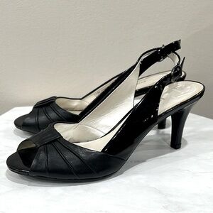 🔥Etienne Aigner Elegant Black Slingback Heels🔥